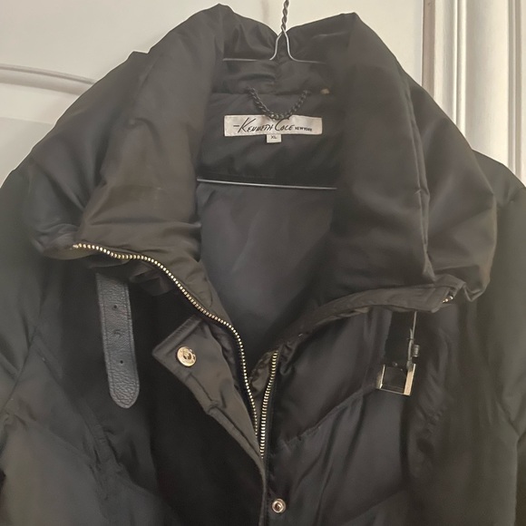 “Kenneth Cole “coat for women.Very good condition,like new.Size-XL,color black. - Picture 9 of 10